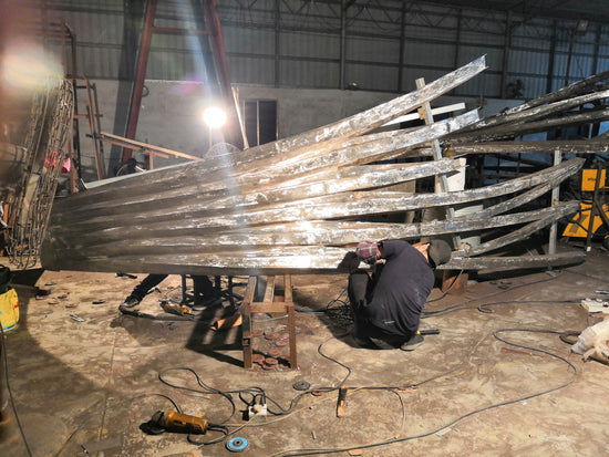 stainless steel sculpture by HKLL -  Escalating Climbers - K11 MUSEA - 景觀造型, 不銹鋼雕塑客製化