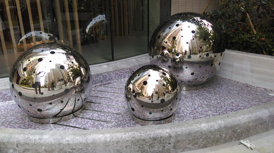 Stainless steel mirror dot sphere ball sculpture