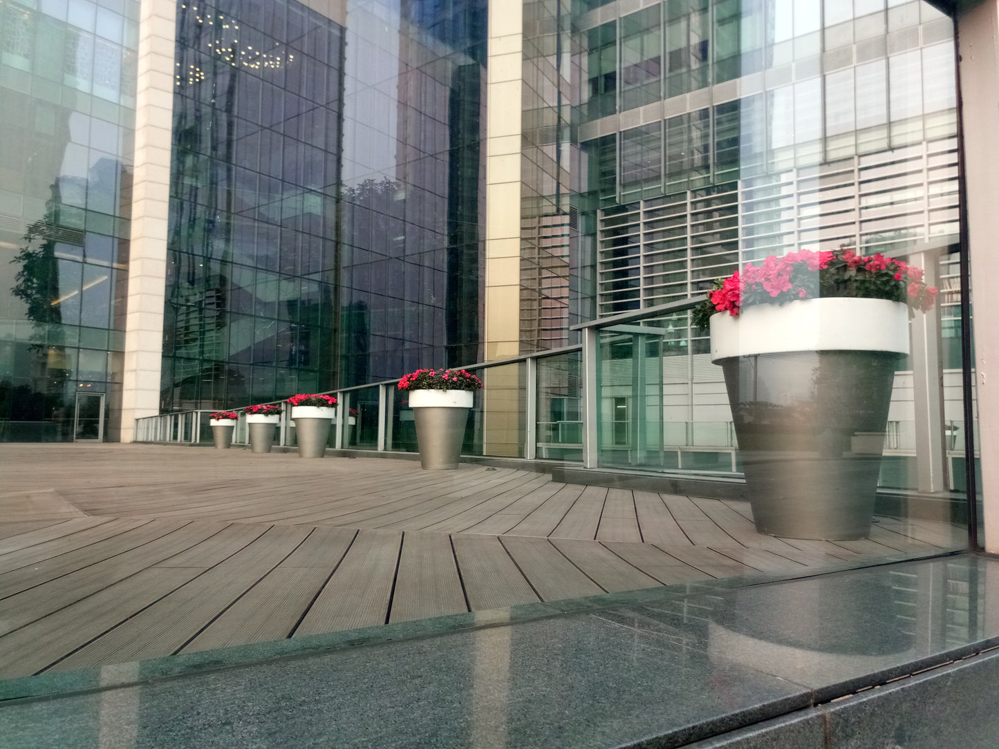 Planter pot 06
