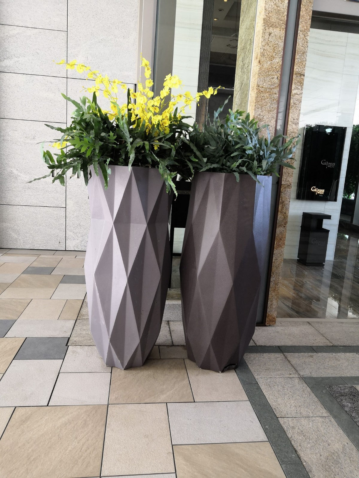 Planter pot 05